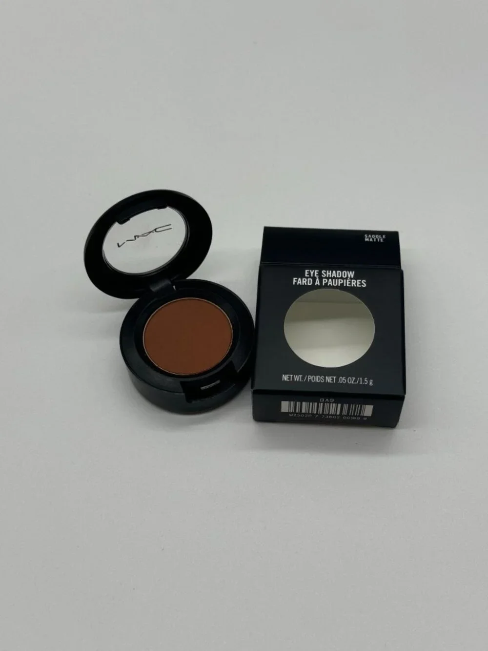 Mac Cosmetics / Eye Shadow Saddle Matte 0.05 oz